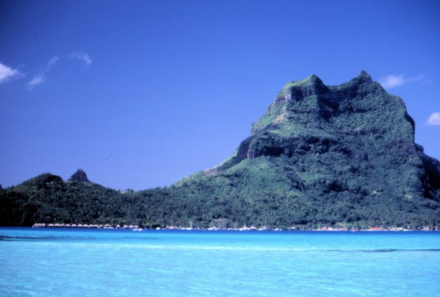 bora bora dove si trova