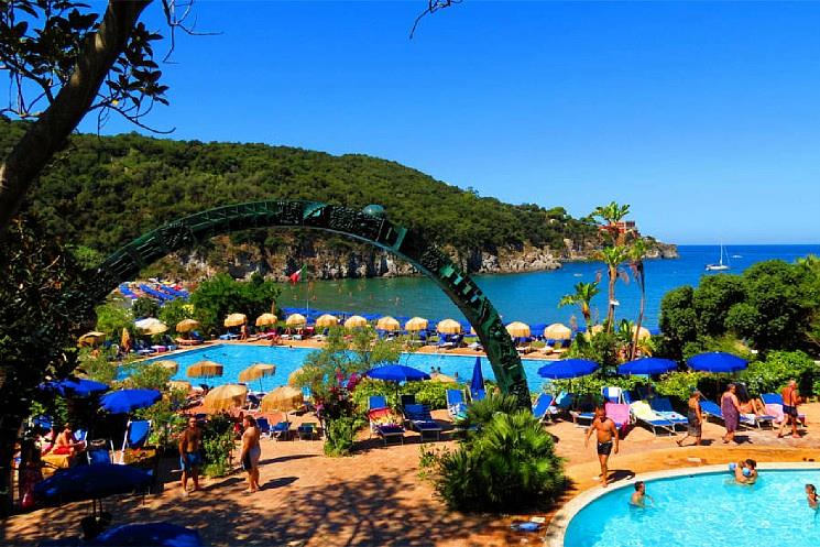 Negombo, Ischia