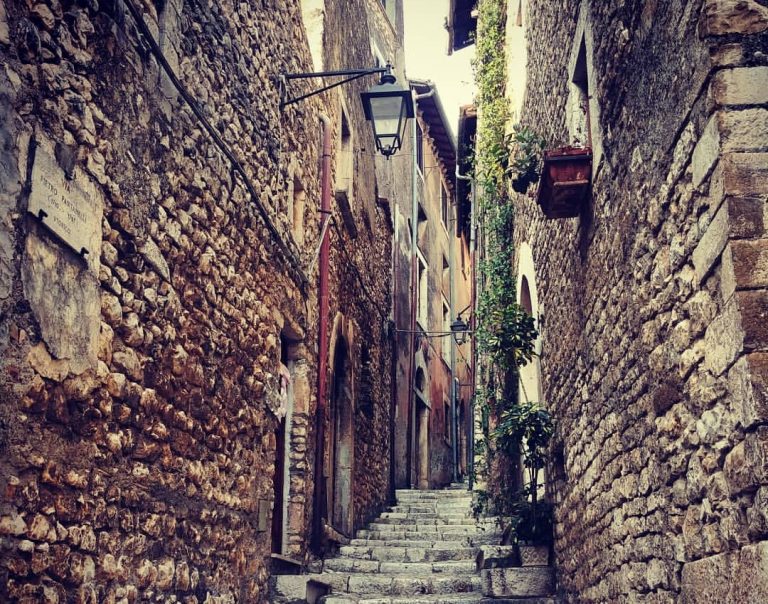 Sermoneta