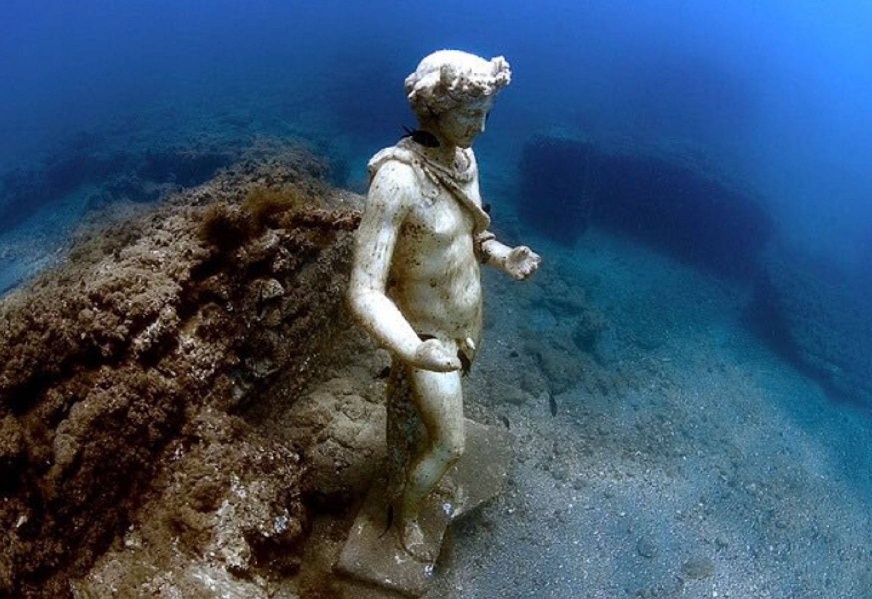Il parco sommerso di Baia visto con gli occhi di Alberto Angela