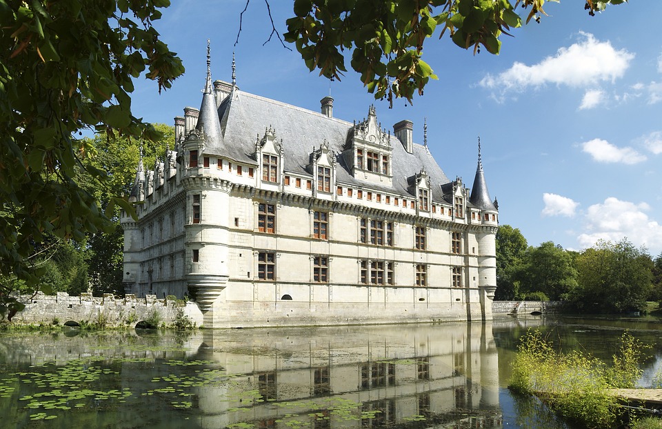 chateau azay