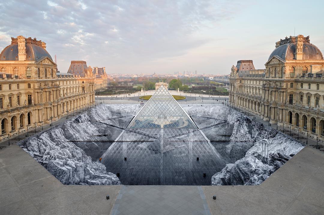 Louvre 30 anni