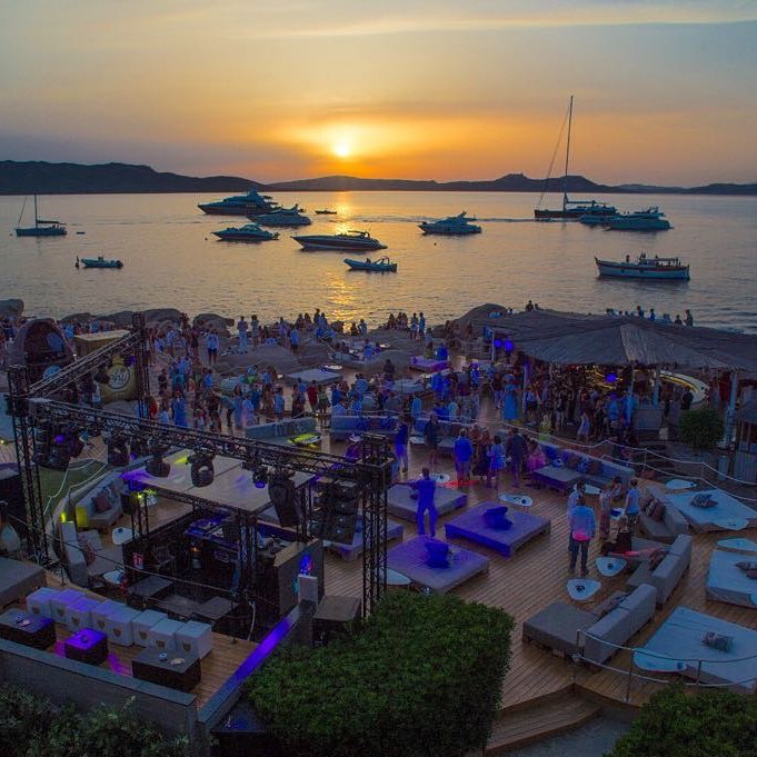 Phi Beach