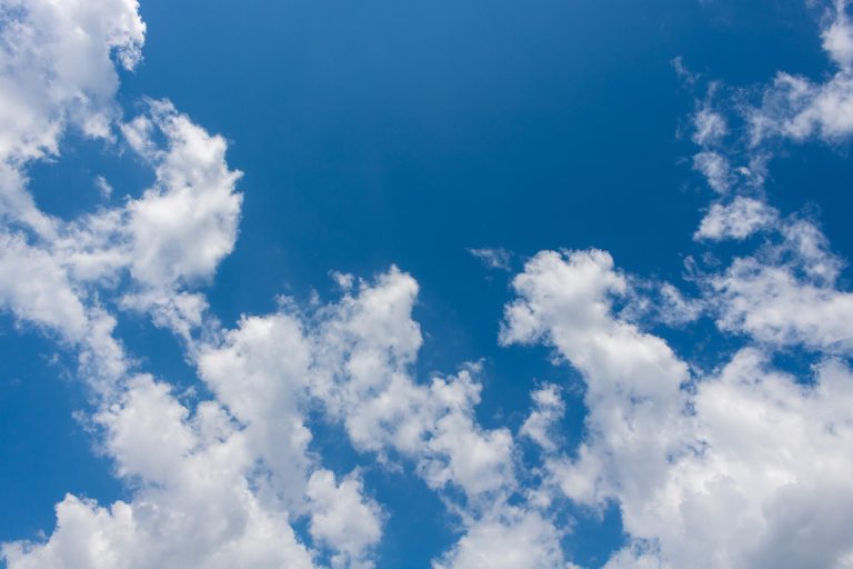 clouds-3404728_1920