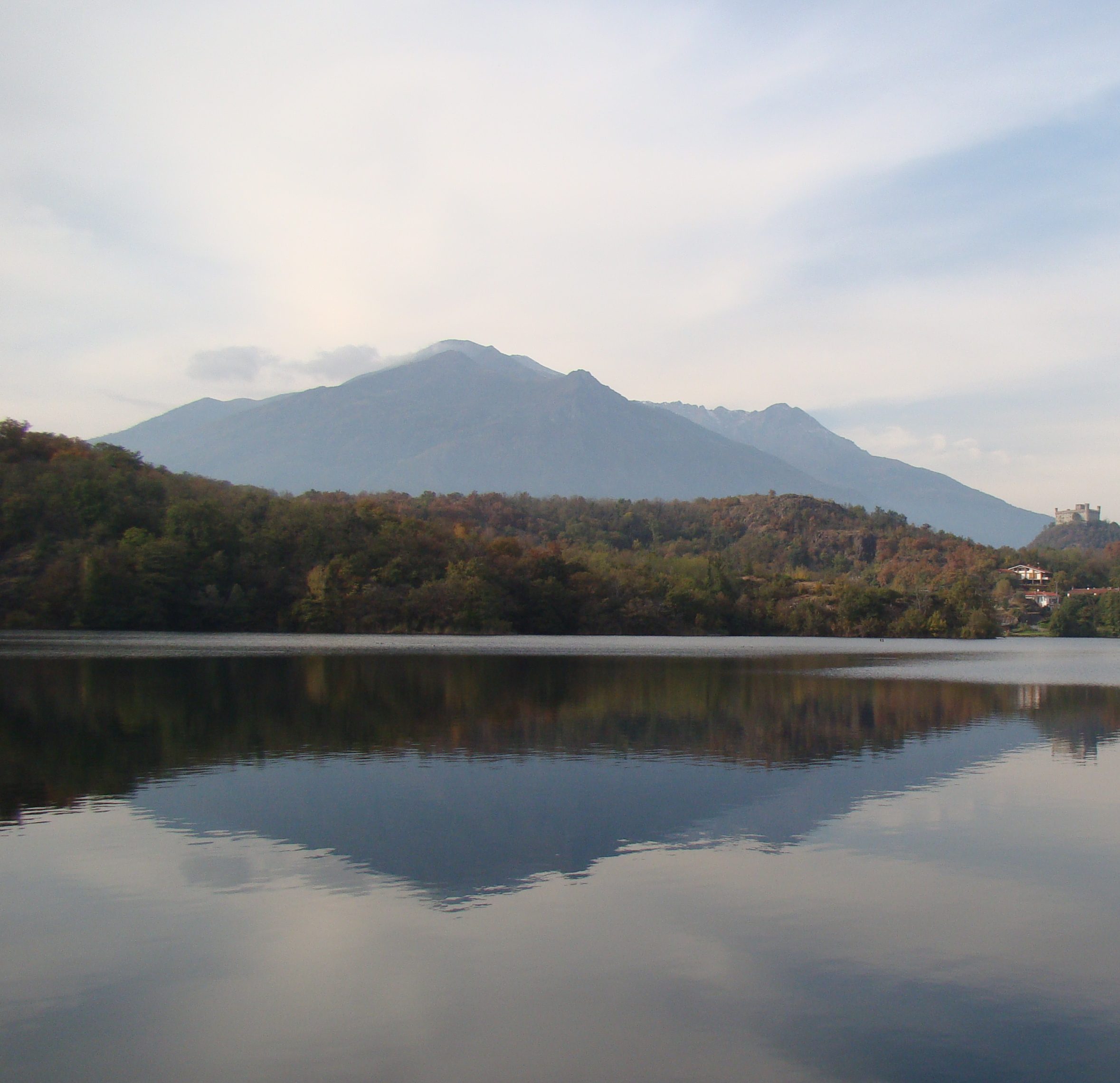lago sirio