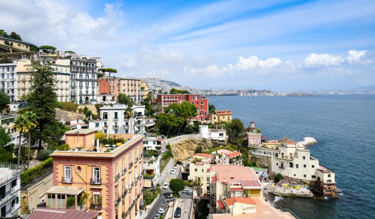 spiagge vicino a napoli centro