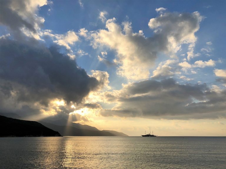 traghetto isola d'elba