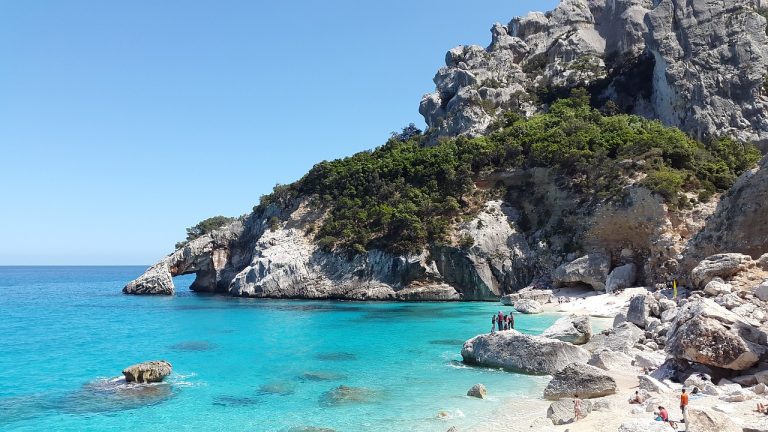 cala goloritze come arrivare a piedi