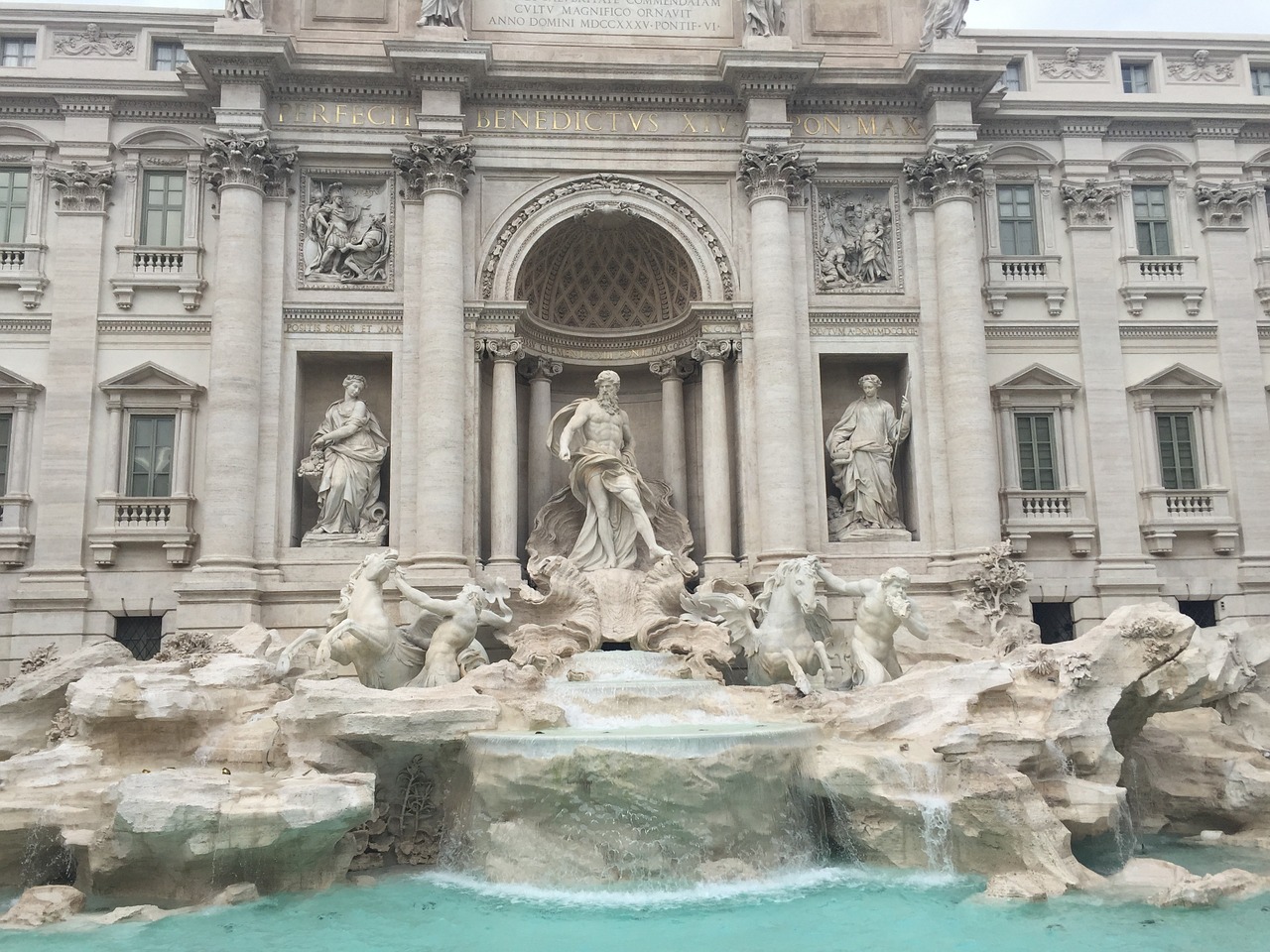 fontana di trevi roma