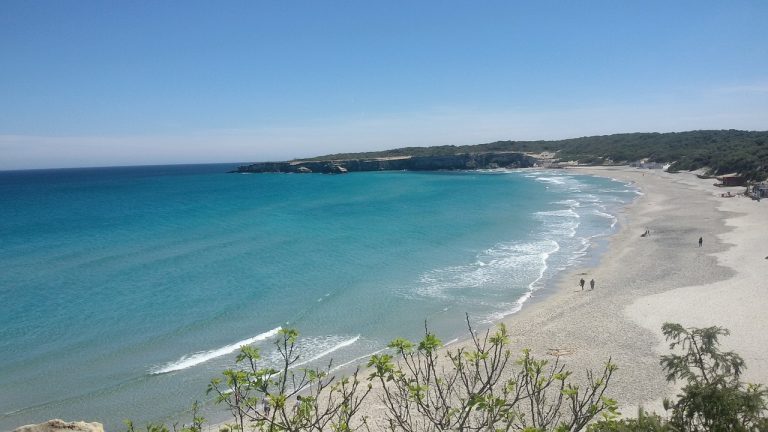 torre dell'orso spiaggia