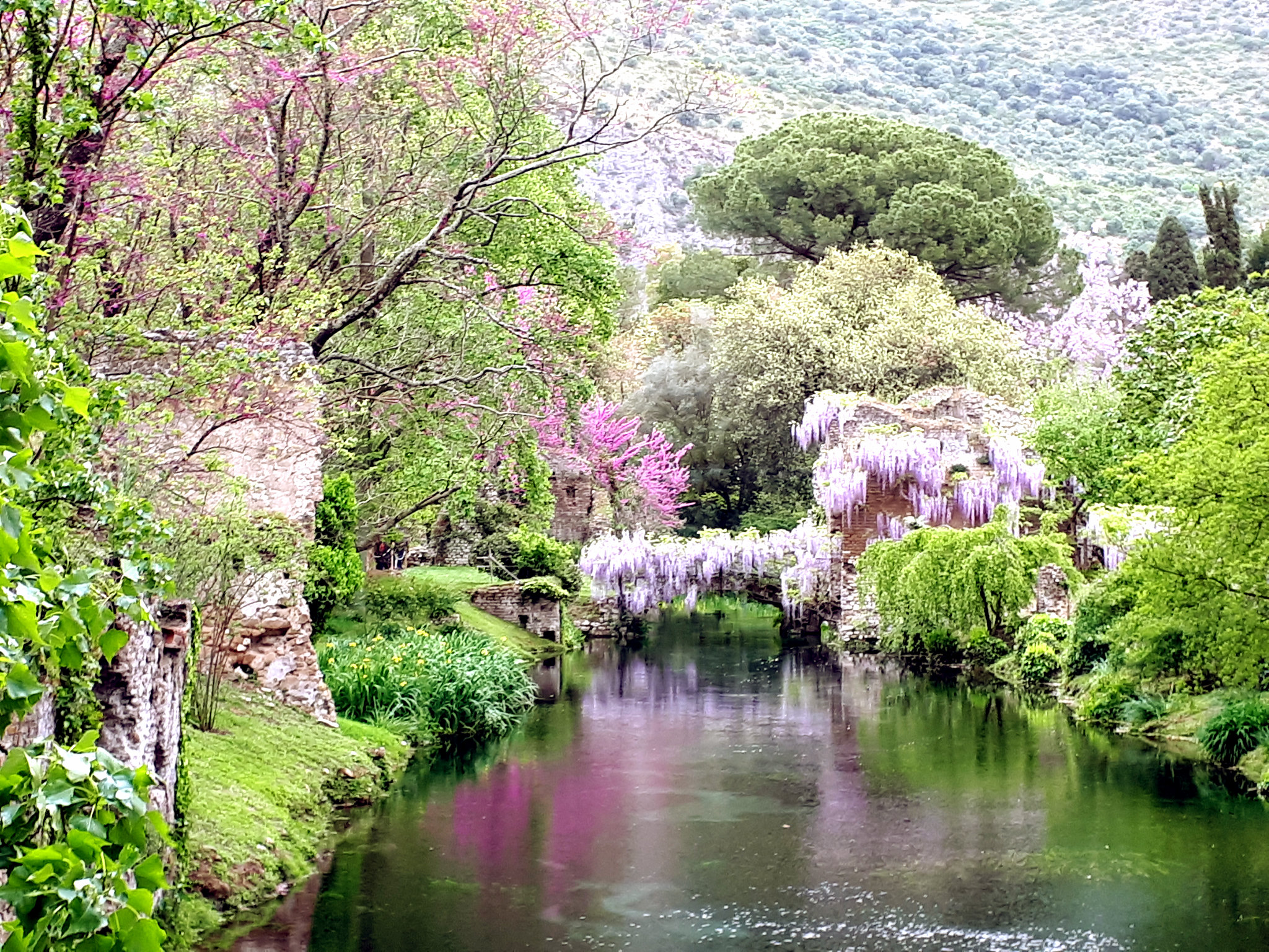 giardino di ninfa lazio