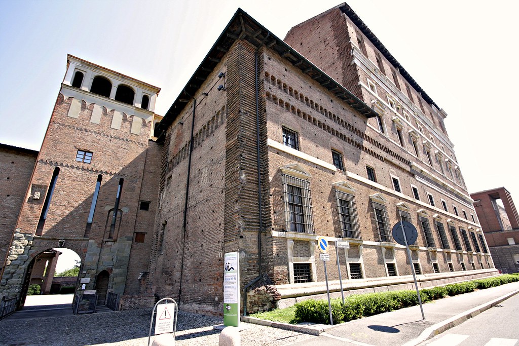 palazzo farnese piacenza