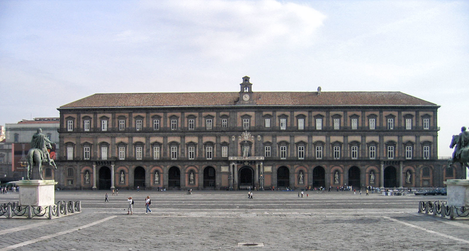 palazzo reale napoli