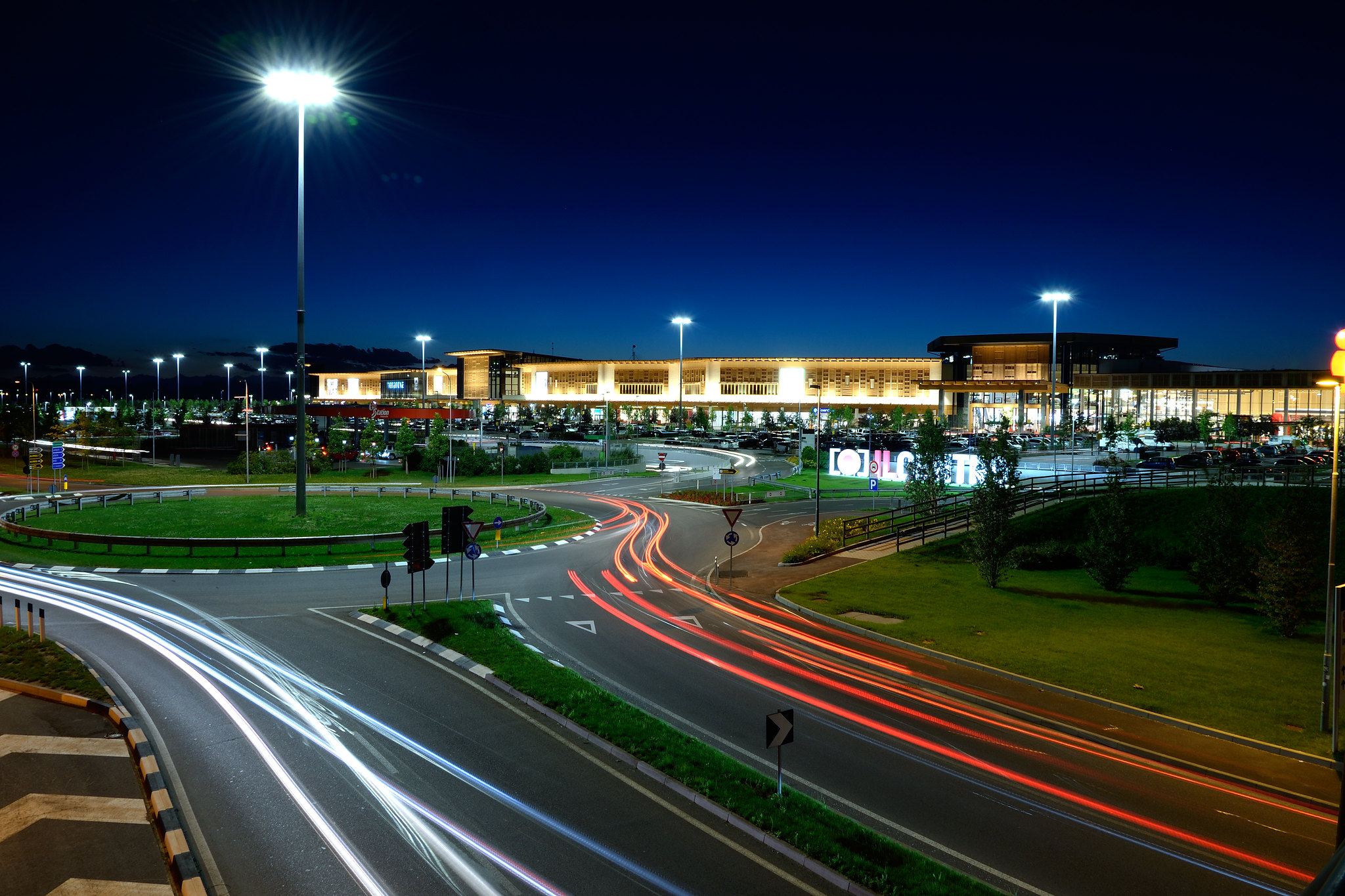 centro commerciale arese