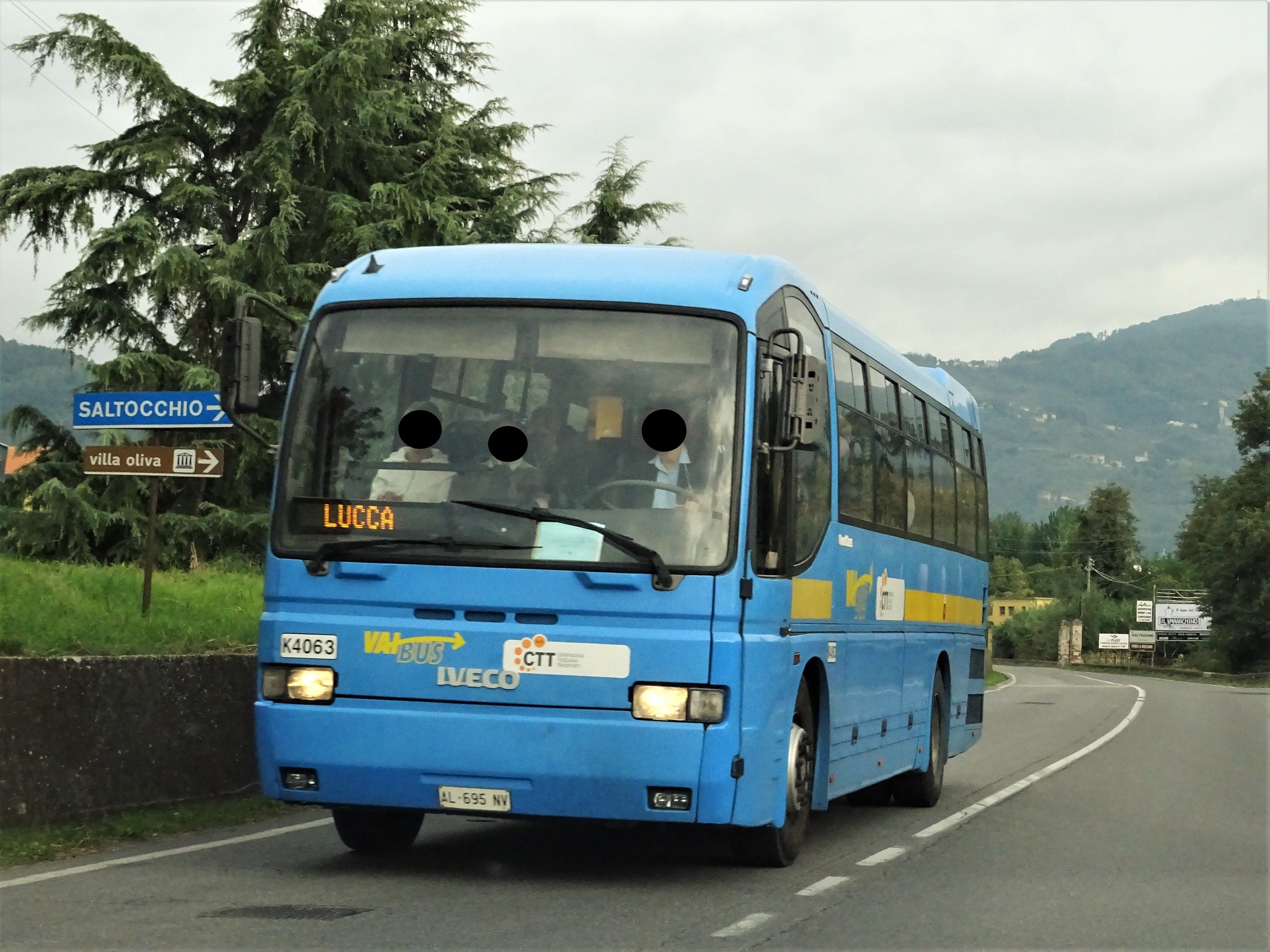 come raggiungere lucca da napoli in autobus