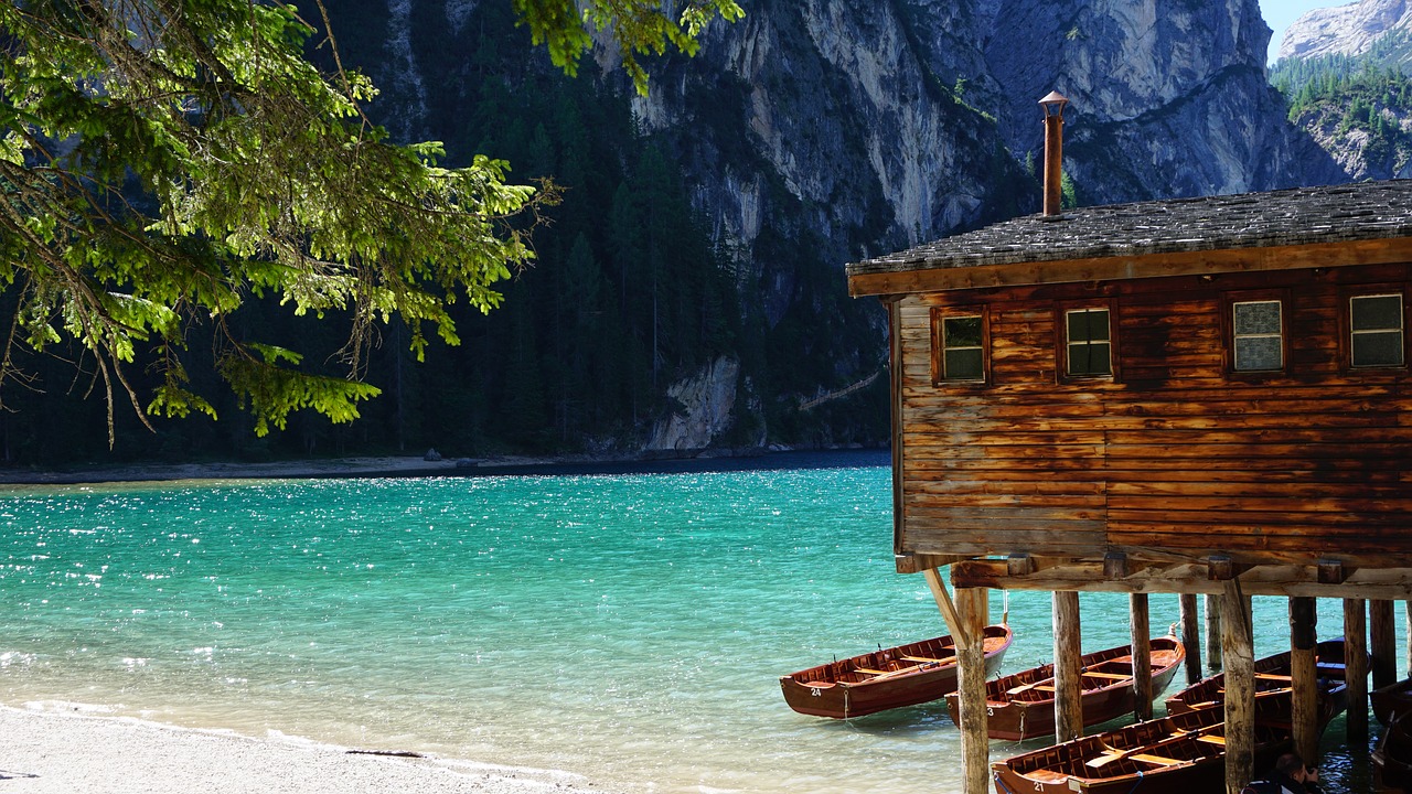 noleggio barca lago di braies