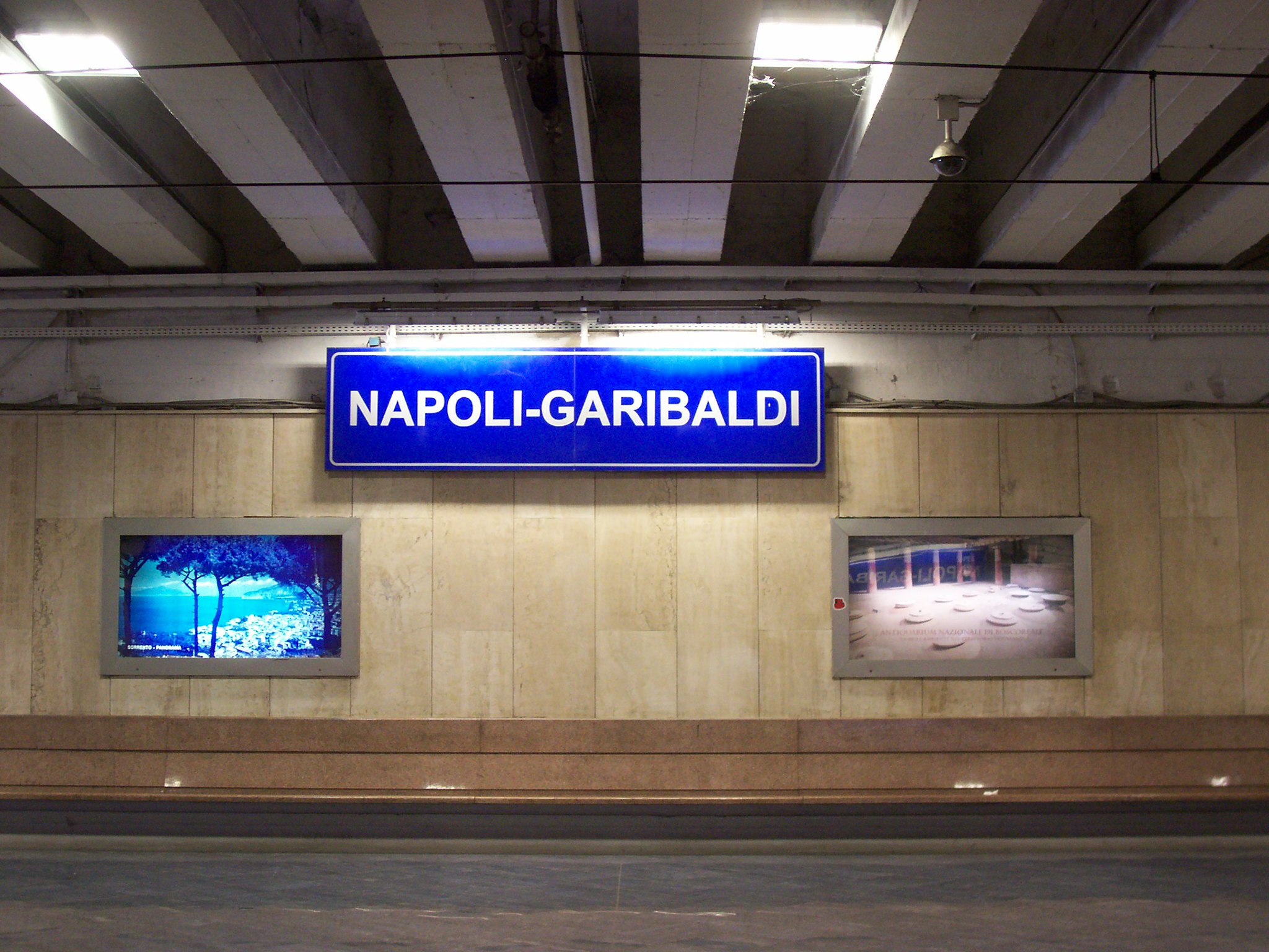 stazione garibaldi napoli