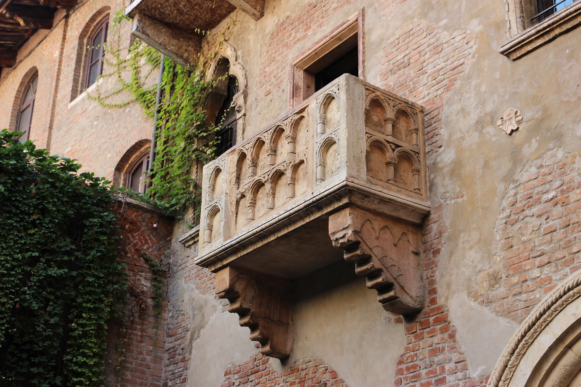 balcony