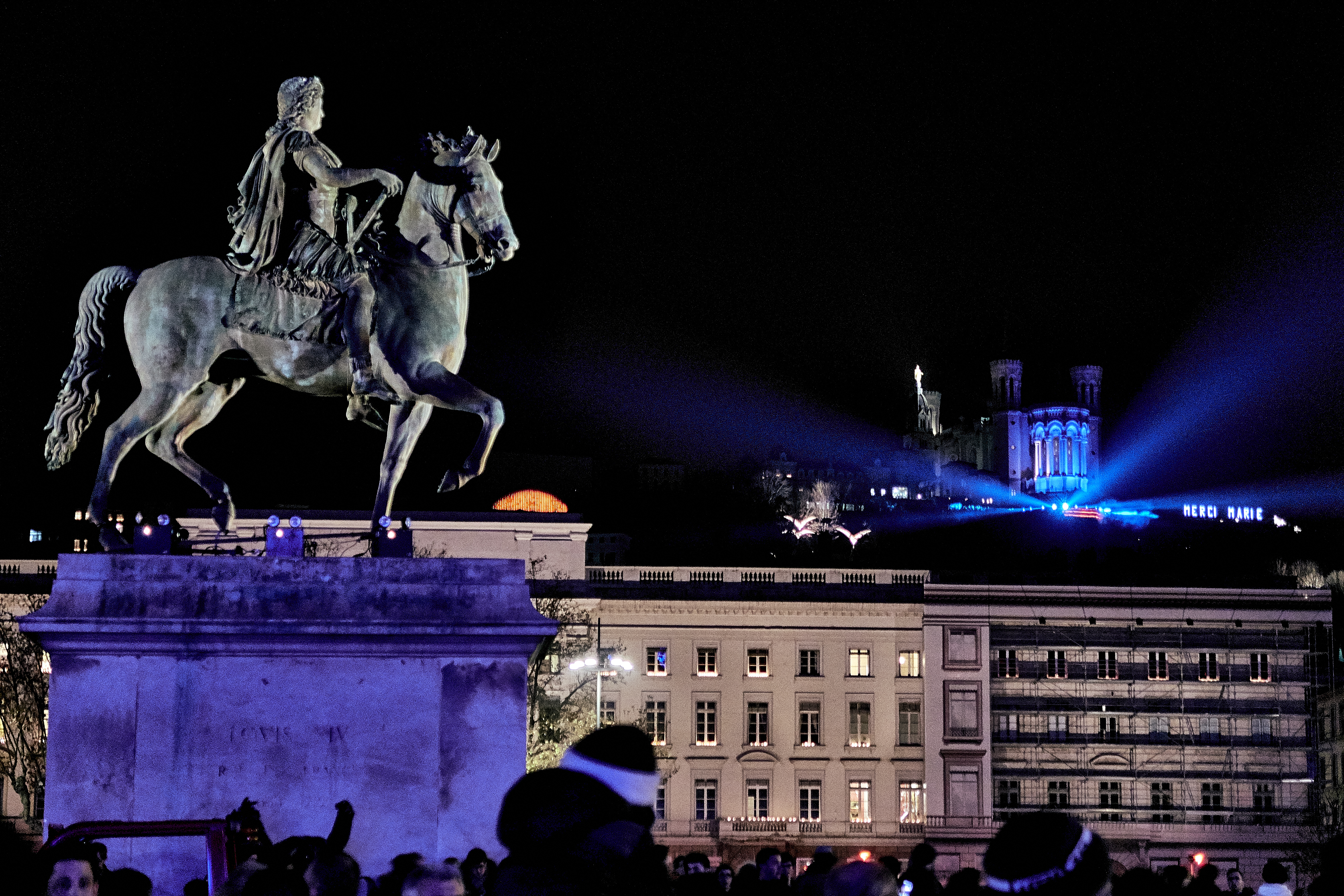 Luci Lione