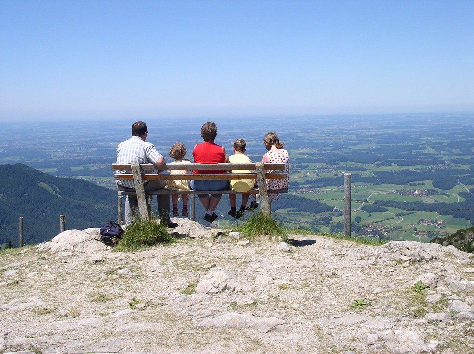 famiglia in montagna