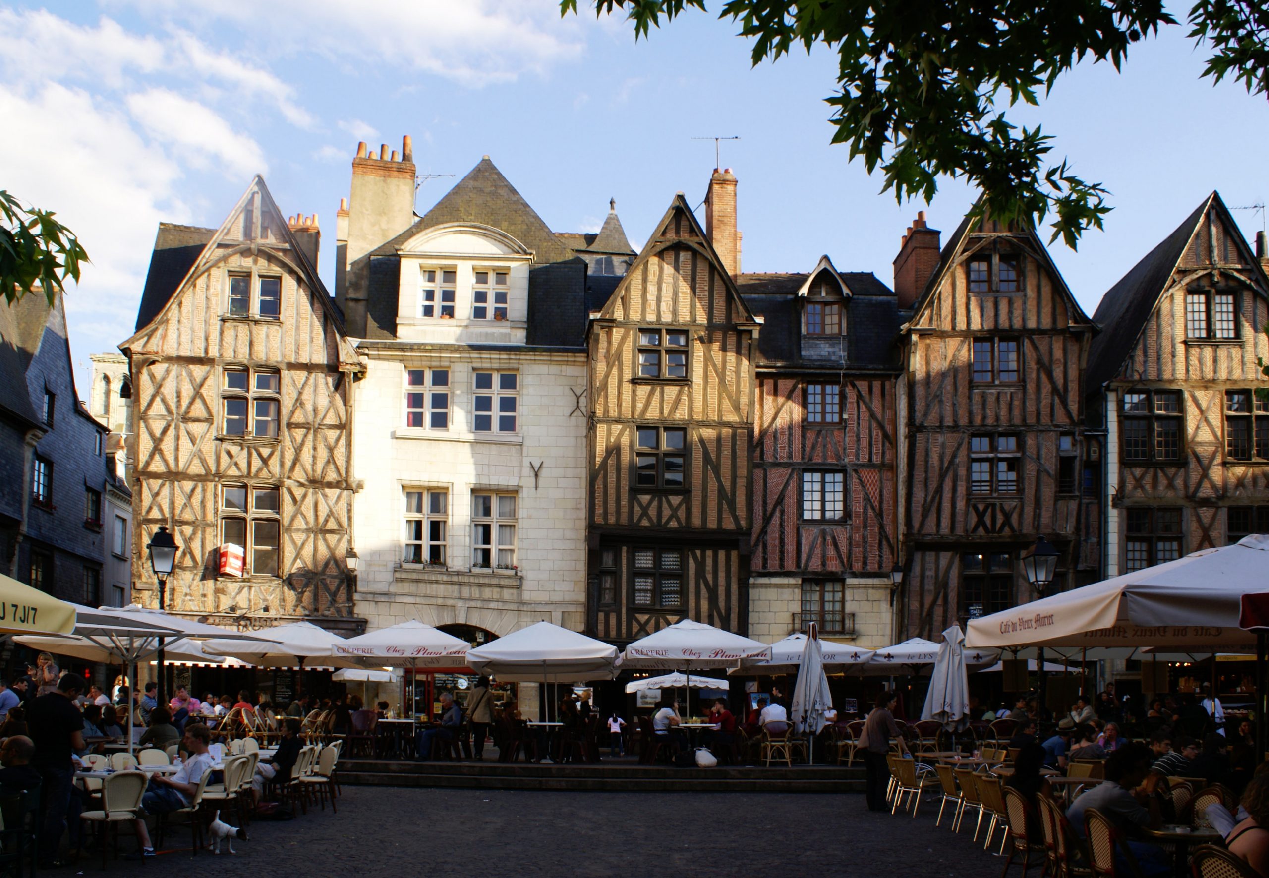 piazza plumereau tours