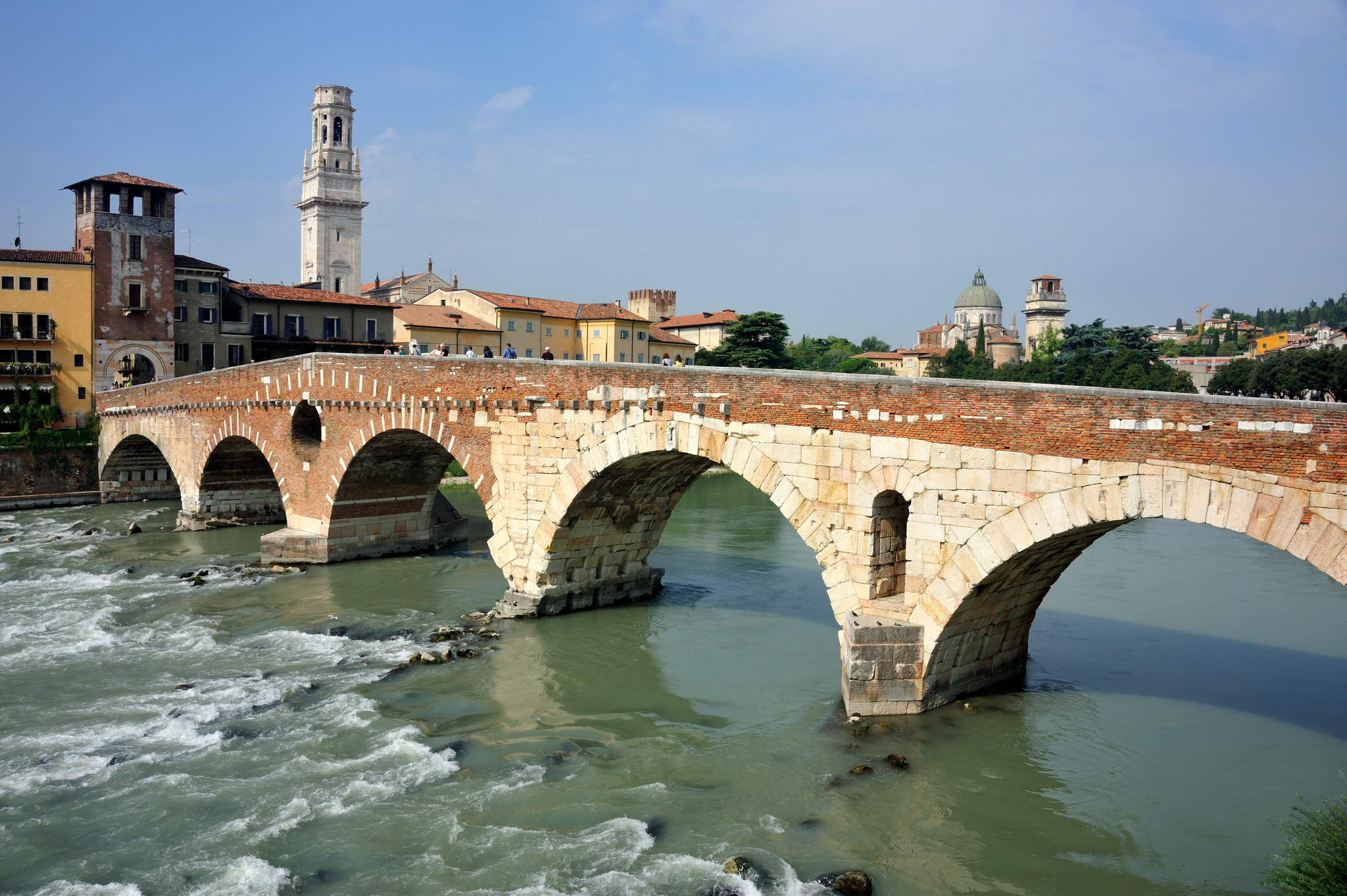 Ponte Pietra