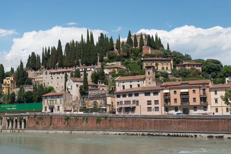 Castel San Pietro Romano dove si trova e