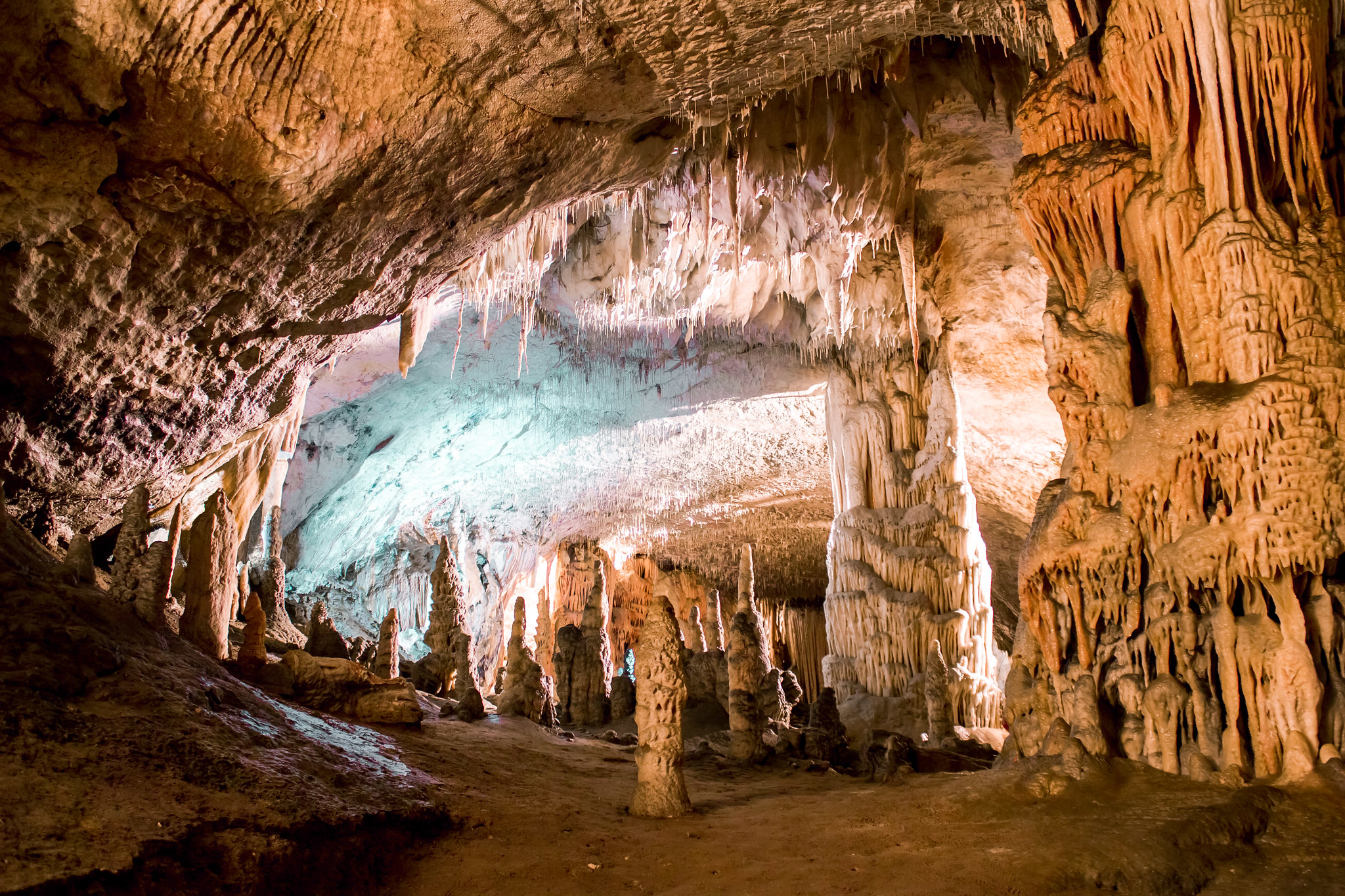 Grotte di Postumia