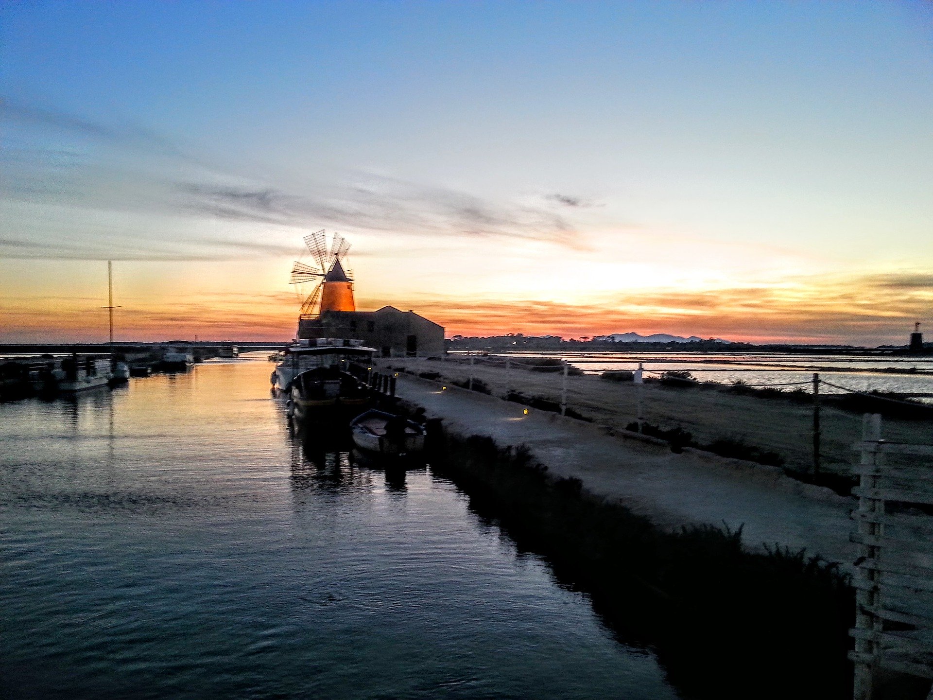 Saline di Marsala al tramonto