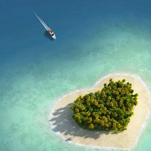 Tavarua Island