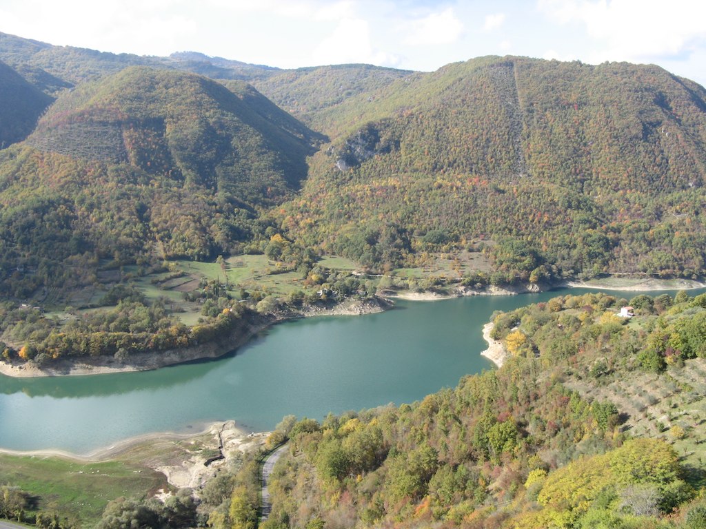 Lago di Turano