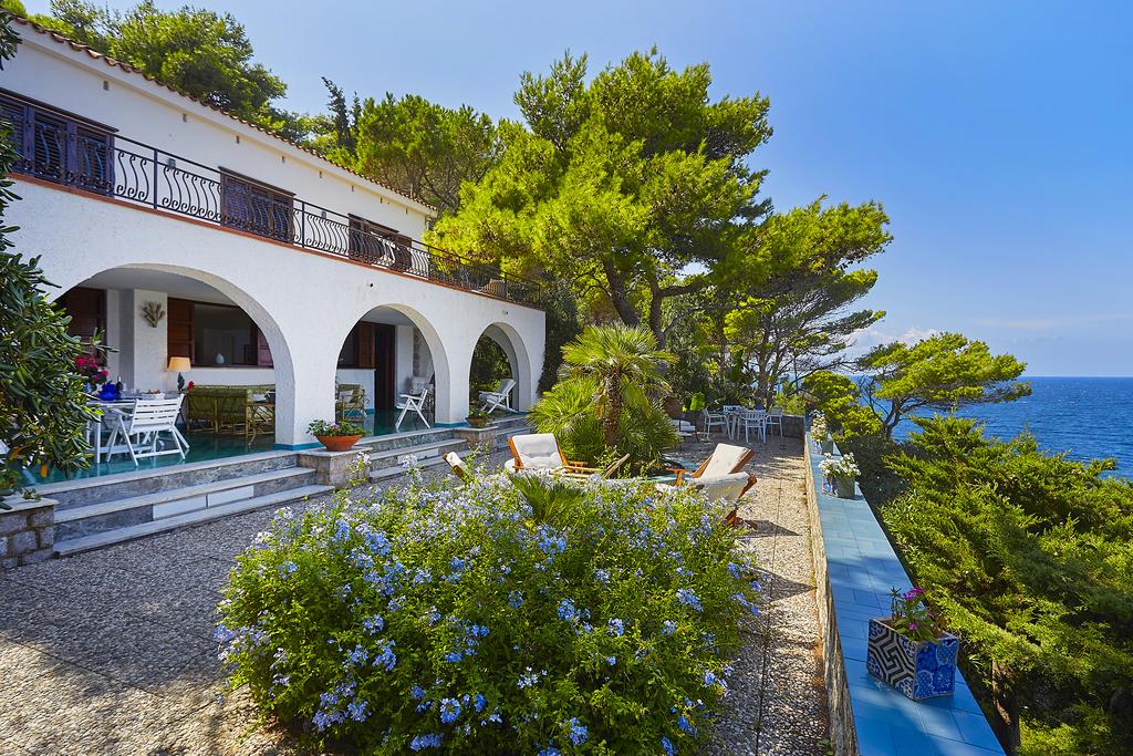 Villa Majus