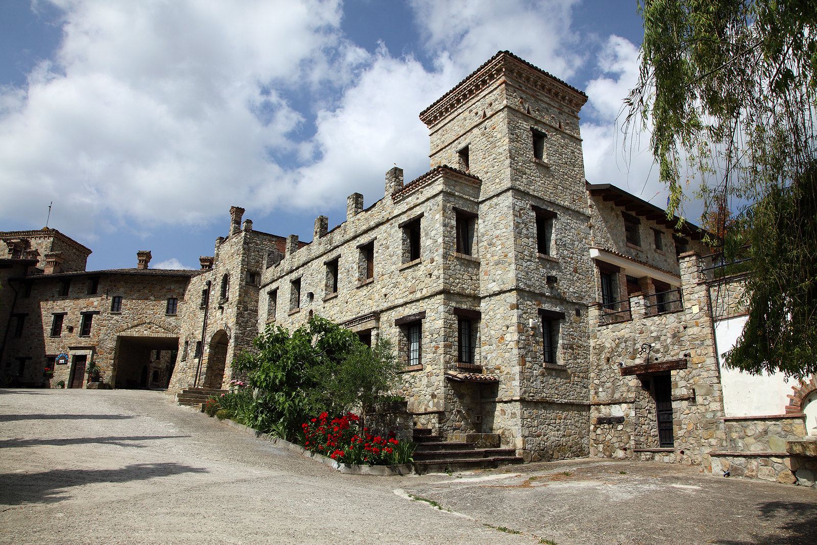 votigno di canossa storia e come arrivare