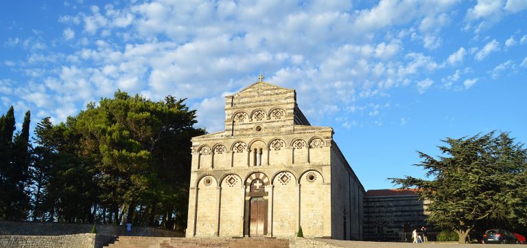 abbazia di san pietro di sorres sardegna