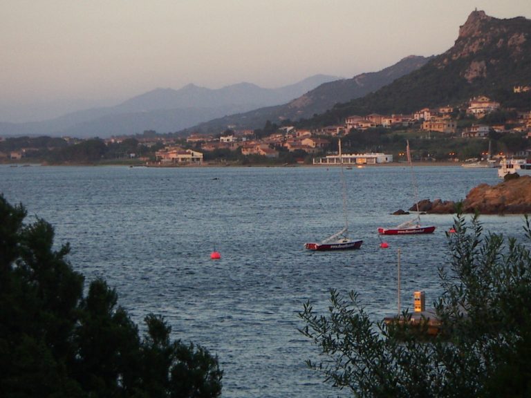 arzachena cosa vedere e spiagge