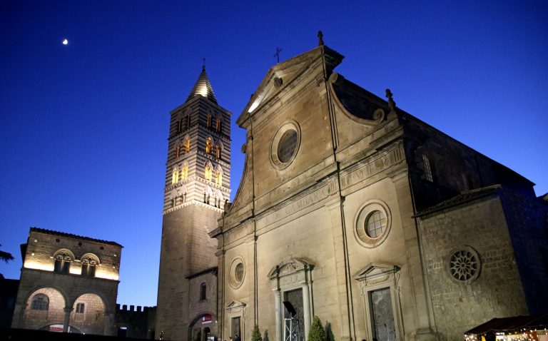 duomo di viterbo storia