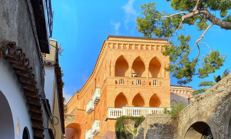 Palazzo Avino di Revello,