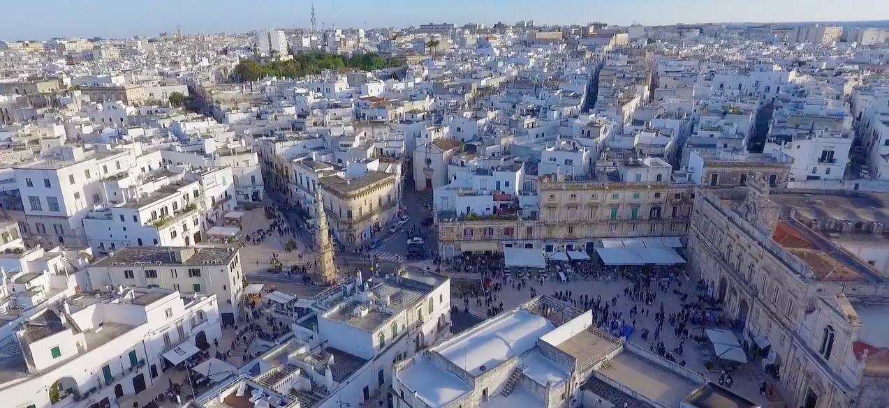 piazza ostuni