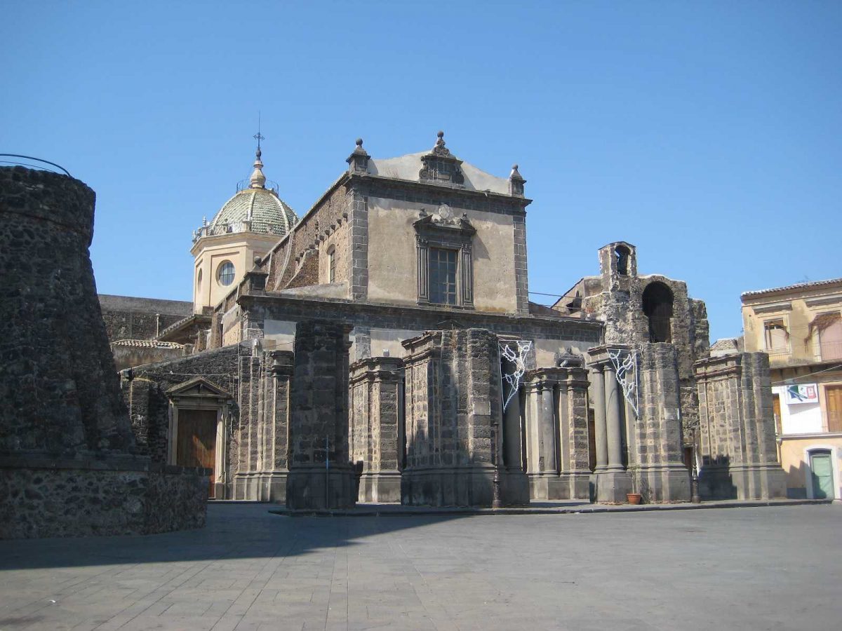avola