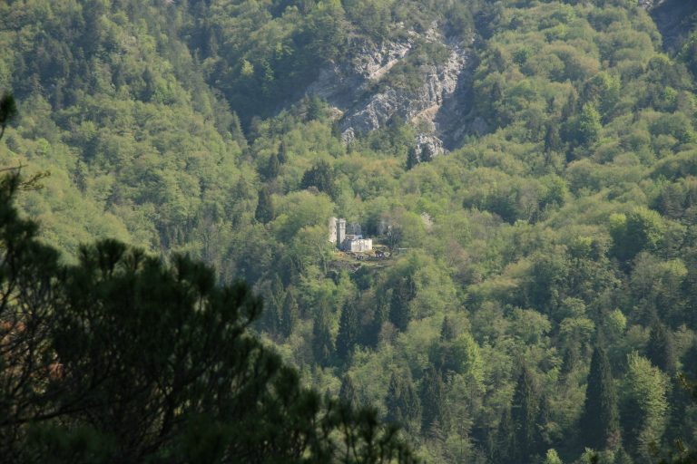 borghi abbandonati friuli venezia giulia