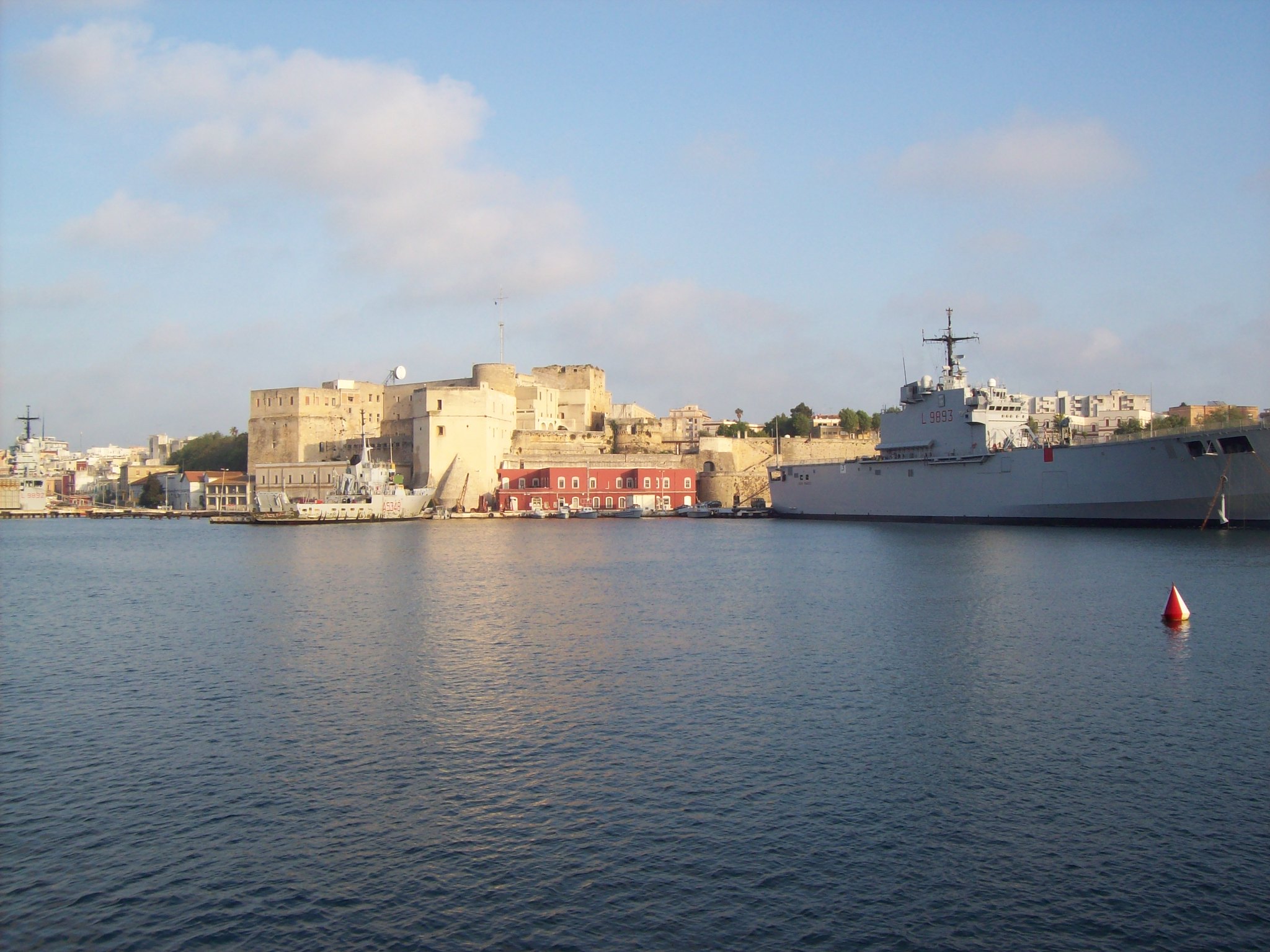 brindisi cosa vedere vicino al porto