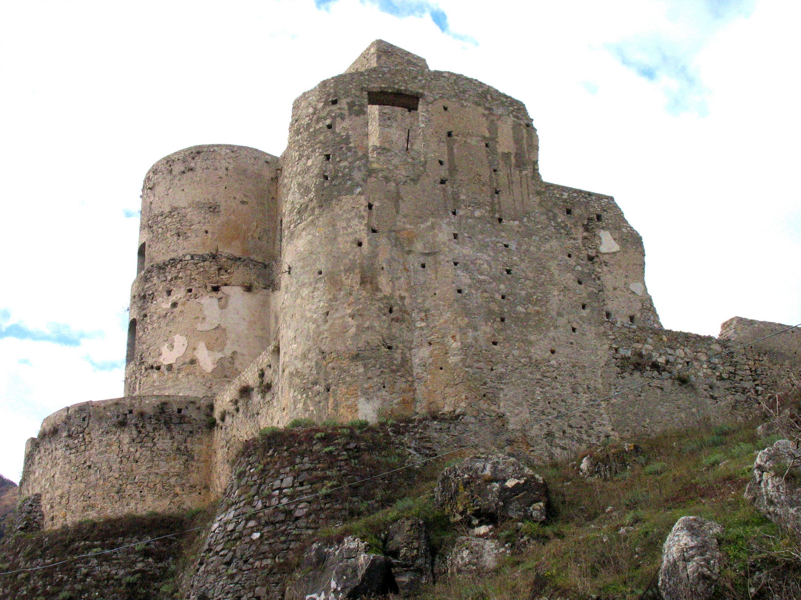 castello normanno svevo morano calabro