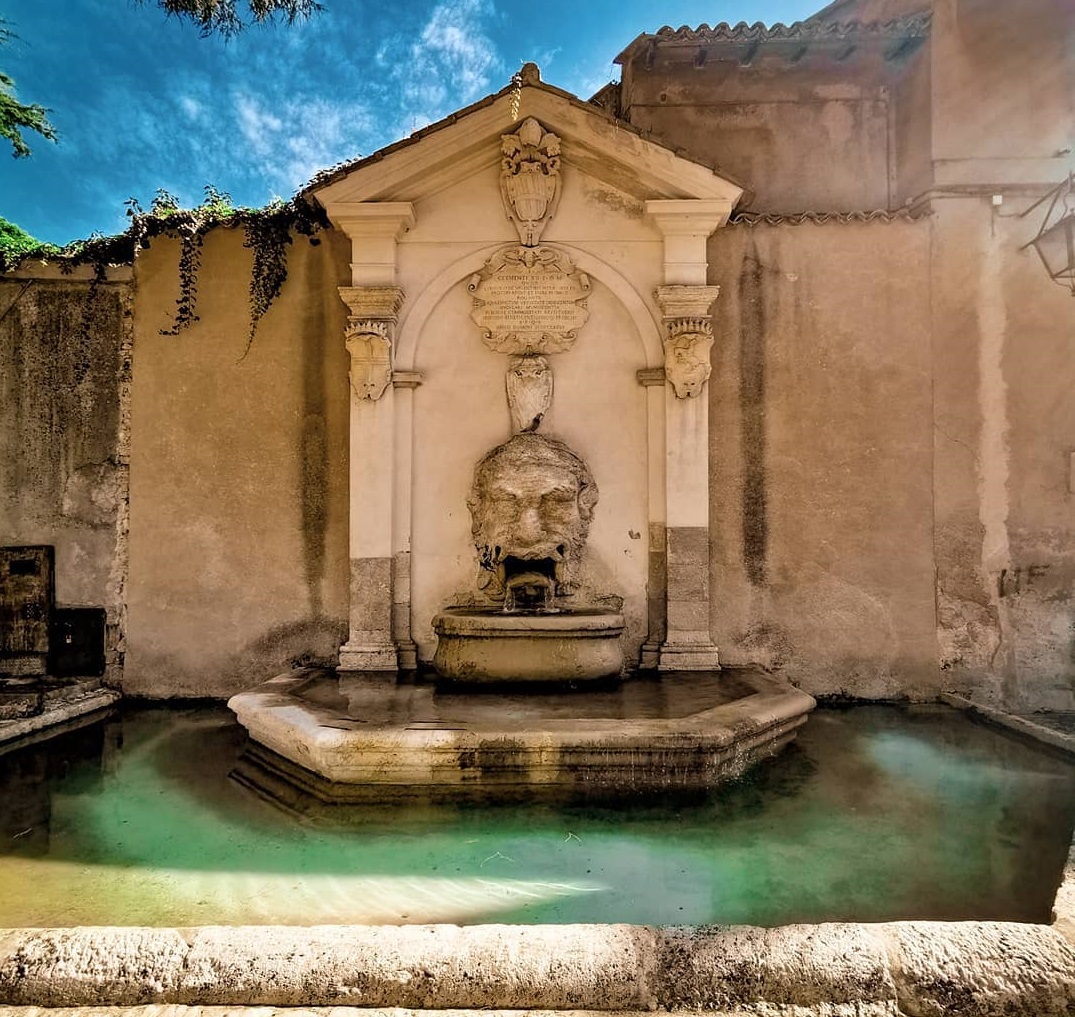 Fontana del Mascherone