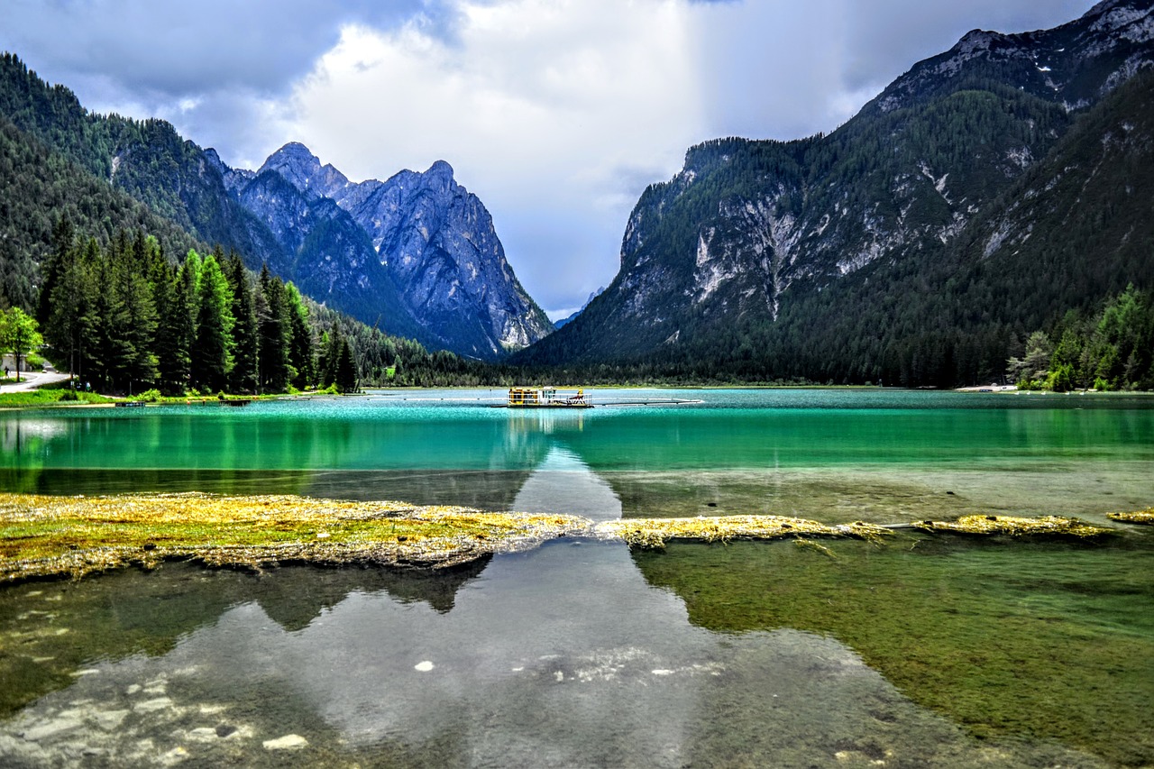 Lago di Dobbiaco balneabile
