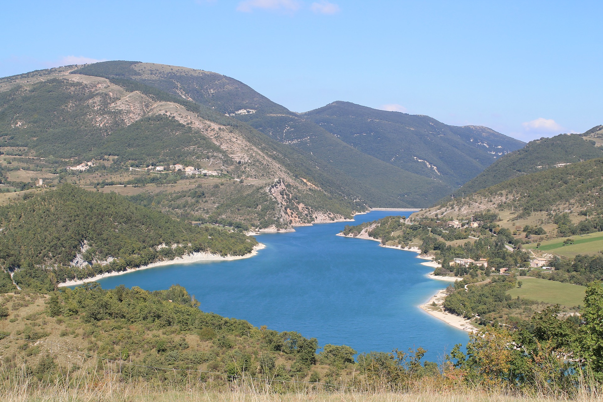 lago di fiastra dove si trova