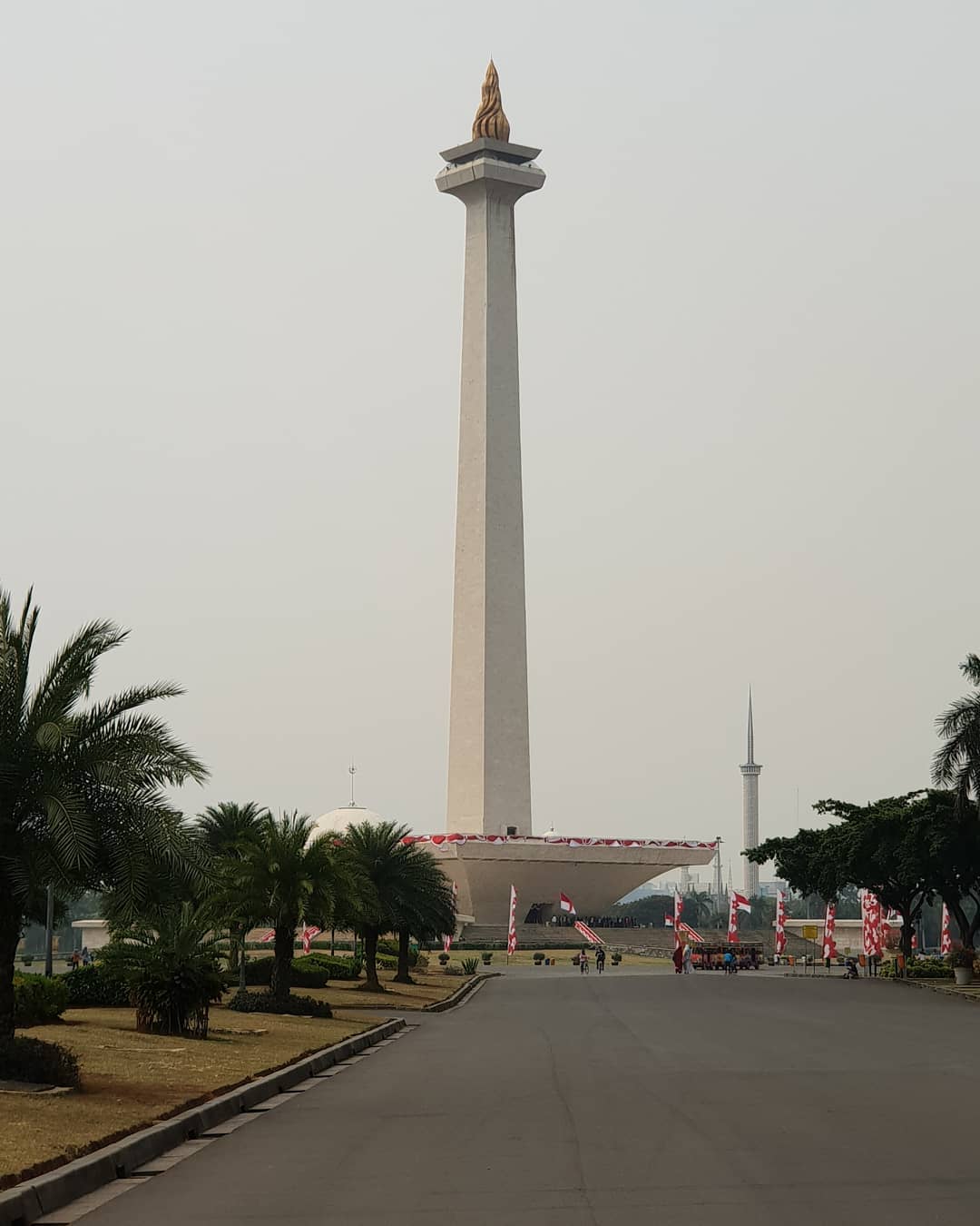 Monas
