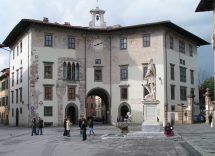 piazza dei cavalieri pisa statua