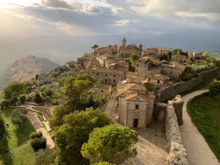 val di comino borghi