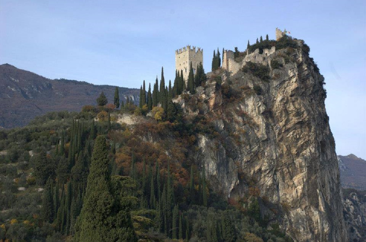 castello di arco trento