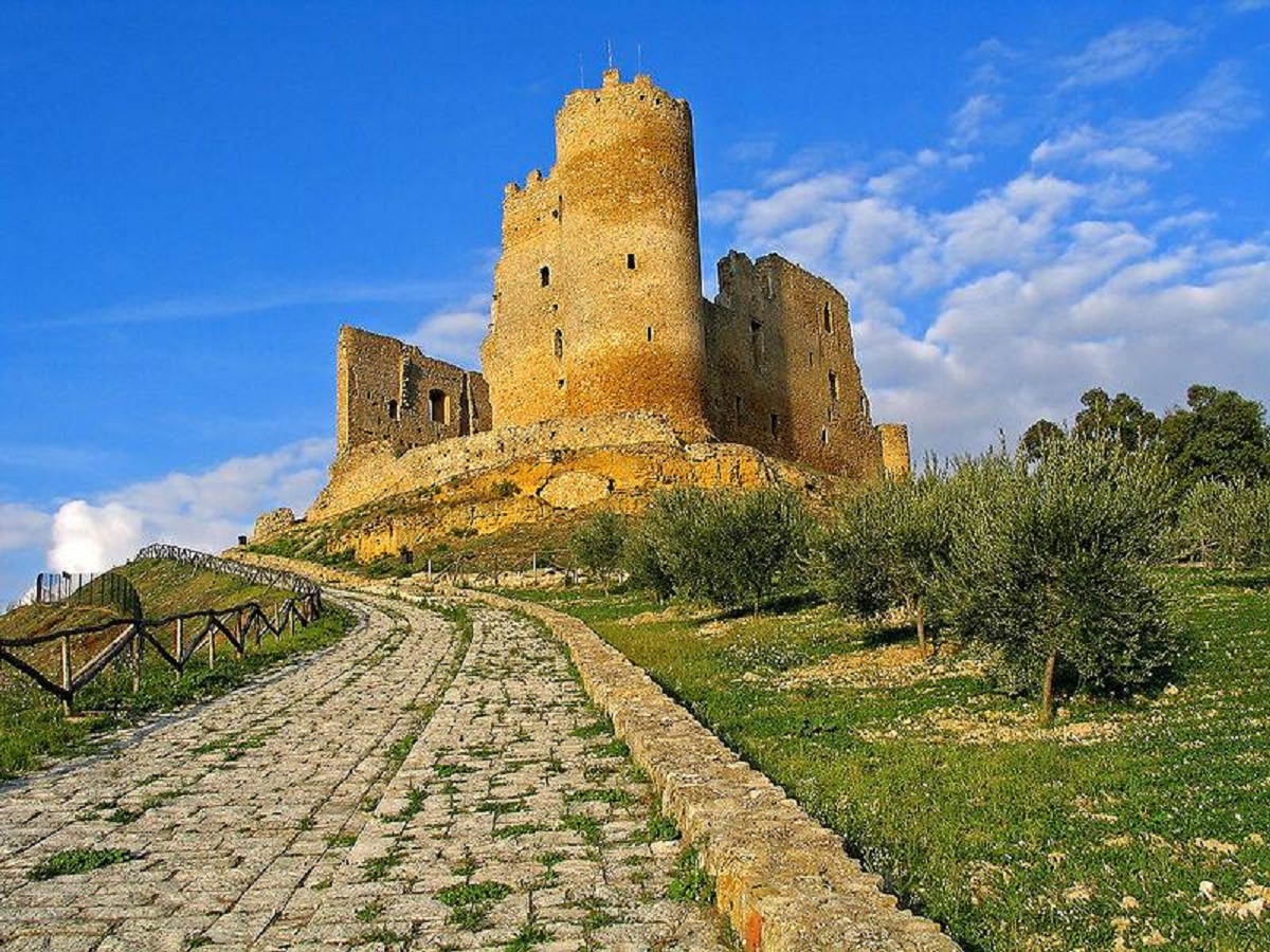 storia del castello di mazzarino